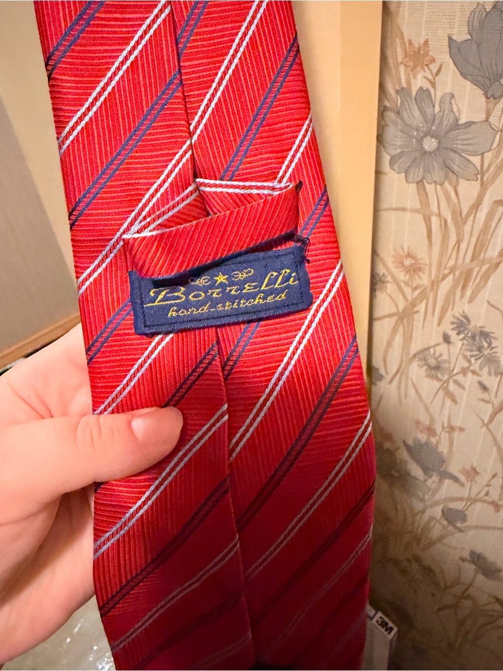 Classic Red Diagonal Stripe Tie — Sleek Professional Look - Picture 7 of 7